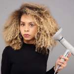 Volumão sem Frizz: dicas de como dar volume no cabelo?